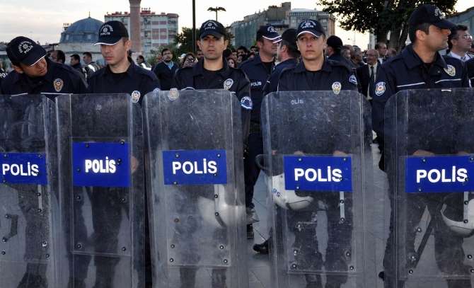 Sözde Adalet Komisyonlarına Operasyon