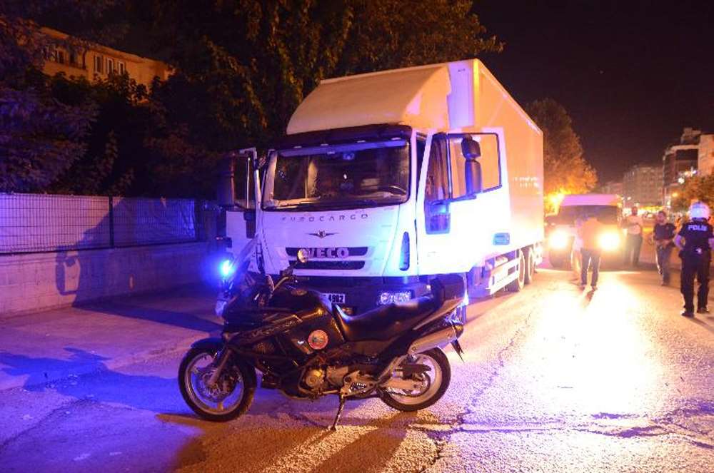 Şüpheli Kamyon Polisi Alarma Geçirdi