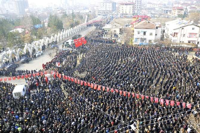 Sur Şehidini Binlerce Kişi Uğurladı