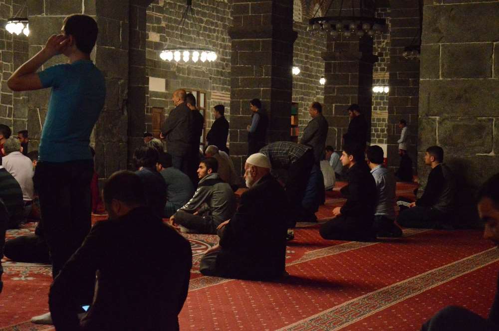 Sur’da Miraç Kandili