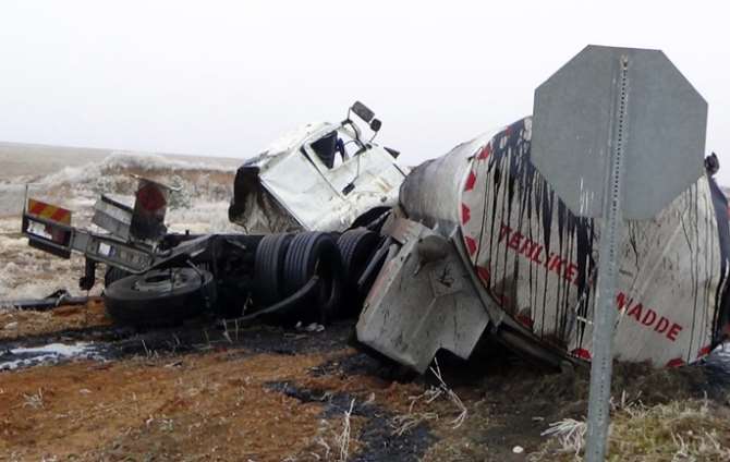 Tanker Hurdaya Döndü: 3 Ölü, 17 Yaralı