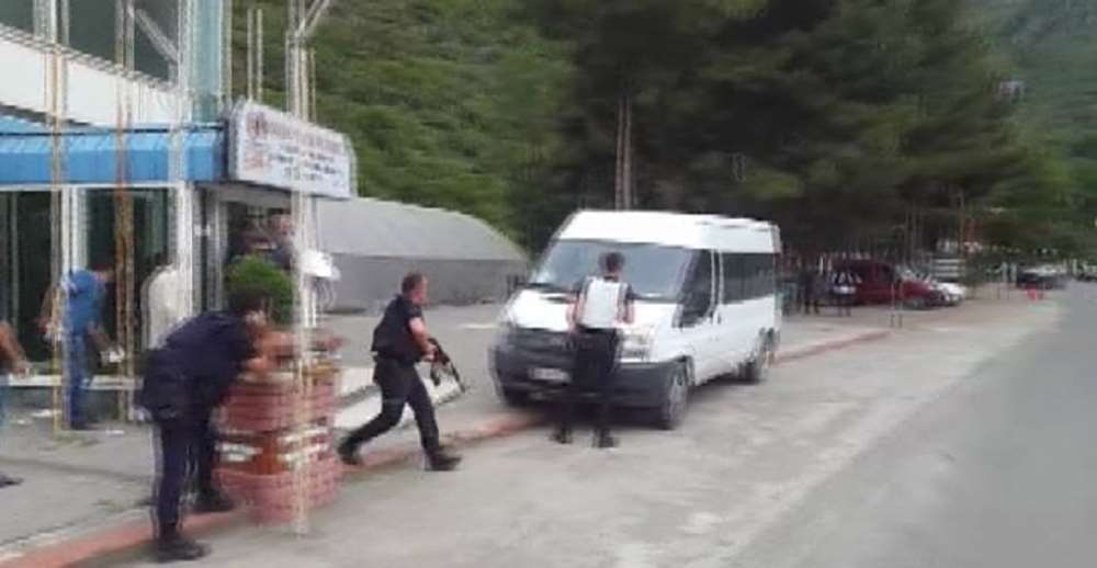 Trabzon’da Polise Saldırı: 5 Yaralı