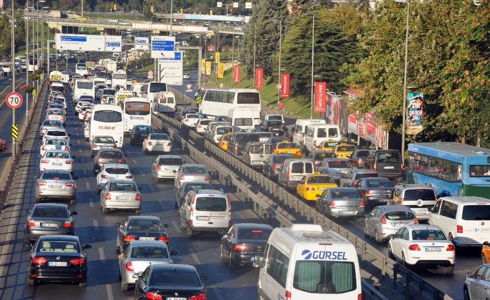 Trafiğe Kayıtlı Araç Sayısı 20 Milyon 350 Bini Geçti