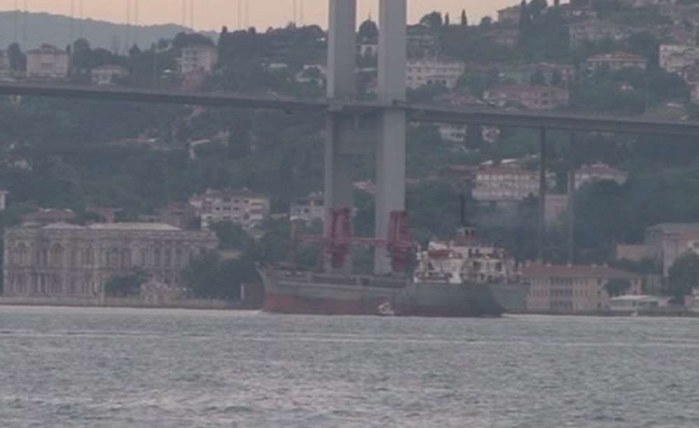 Türkiye’den Satın Aldıkları Gemiyle Boğaz’dan Geçtiler