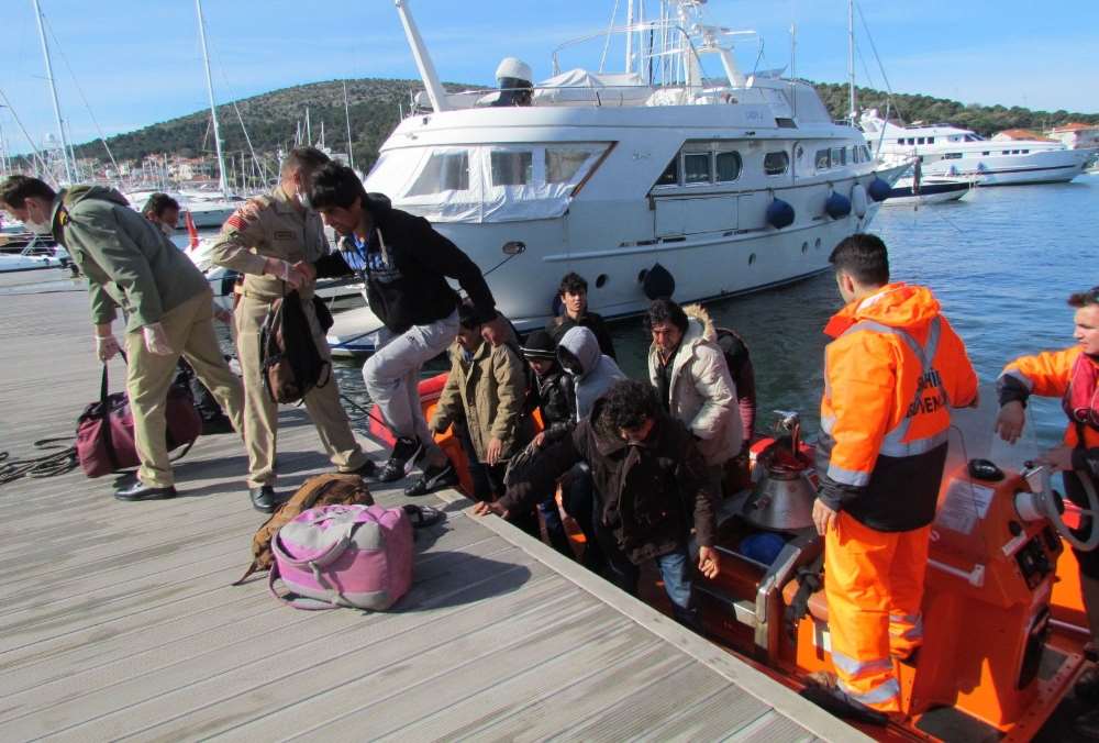 Umuda Yolculuk Operasyona Takıldı