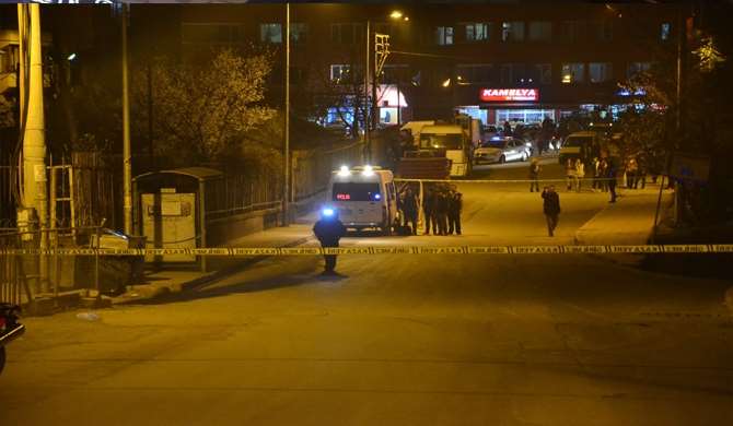 Üniversite Yakınında Şüpheli Valiz Paniği