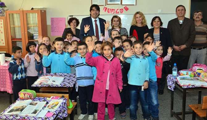 Ünlülerden Öğretmenler Günü Mesajları