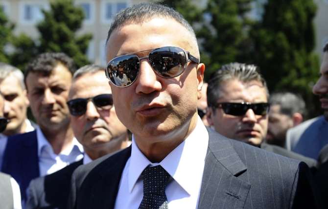 Üvey Anne Mağduru Çocuklara Sedat Peker’den Jest