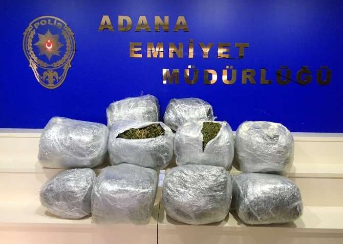 Uyuşturucu Sevkiyatının Şifresi ’tepsi Hazır Yemeğe Gelin’