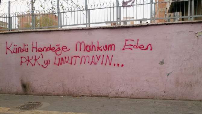 Vatadaşlar Pkk’ya Tepkilerini Duvar Yazılarına Döktü