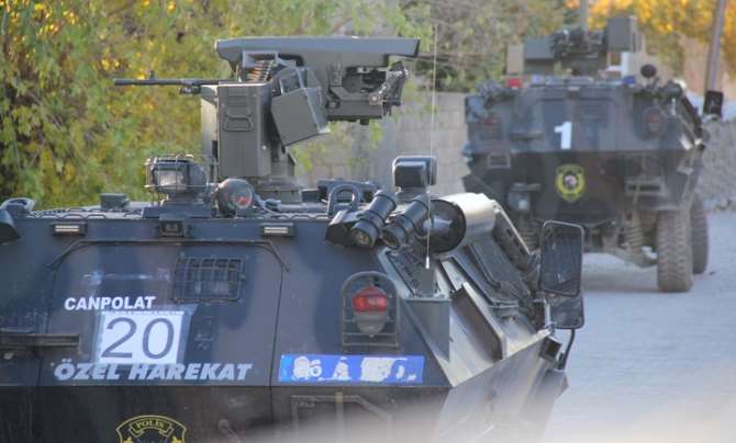 Vatandaştan Pkk’ya: Hendekler Para Etmez