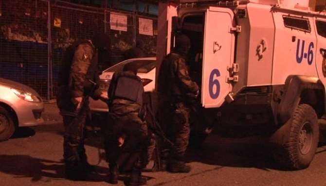 Yeni Şafak Ve Yeni Akit’e Saldırılara 11 Gözaltı