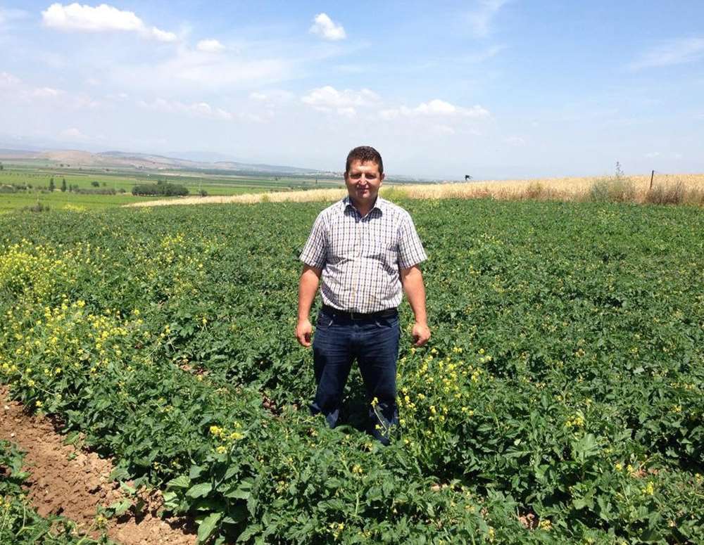 Yerinden Fırlayan Tıpa Çiftçinin Sonu Oldu
