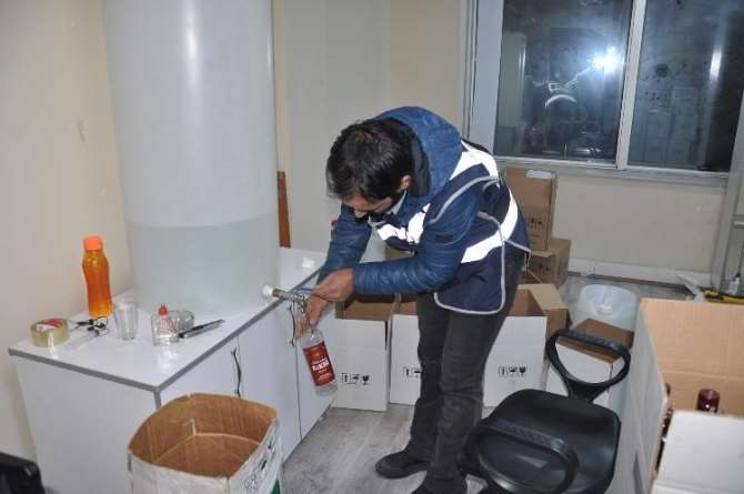 Yılbaşı Öncesi Sahte Rakıları Piyasaya Süreceklerdi