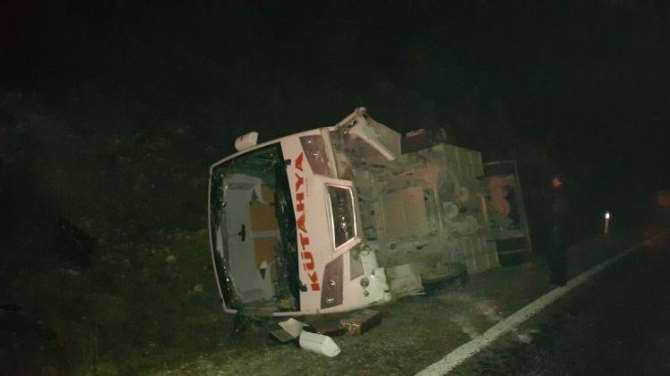 Yolcu Otobüsü Devrildi: 22 Yaralı