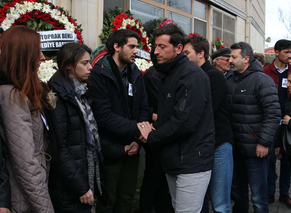 Zafer Koç Gözyaşlarıyla Toprağa Verildi