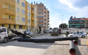 Edremit’te cadde ve sokaklar pırıl pırıl