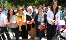 ERCİŞ DE KADIN YAŞAM MERKEZİ AÇILDI