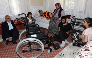 EŞ BAŞKANLARDAN YARDIM ELİ