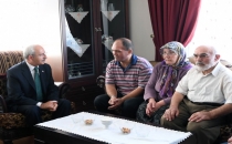 Kılıçtaroğlu, Şehit Aileye Taziye Ziyaretinde Bulundu