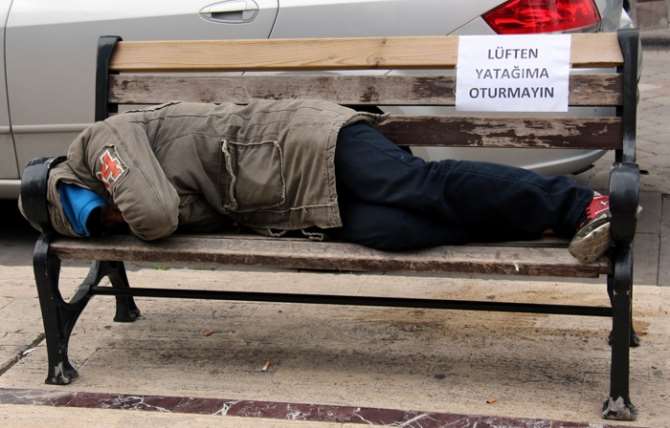 ’lütfen Yatağıma Oturmayın’