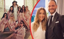 Murat Gezer,Eleştirildiği Tatile Bakın Kimle Gitmiş