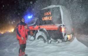 VAN TUŞBA’DA HASTA KURTARMA OPERASYONU