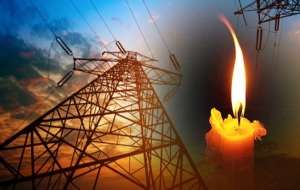 Van'da Etkili Olan Fırtına Elektrik Kesintisine Neden Oldu