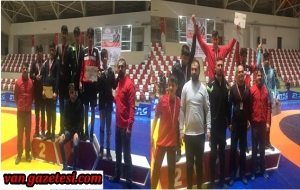 VANLI GÜREŞÇİLER MUŞ’TA YAPILAN GÜREŞ MÜSABAKALARINDA VANA 7 MADALYA İLE DÖNDÜLER.