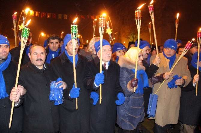’winterfest’ Yürüyüşü Renkli Görüntülere Sahne Oldu