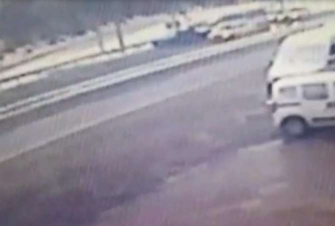 ’yol Vermedin’ Diyerek Başından Vurdu